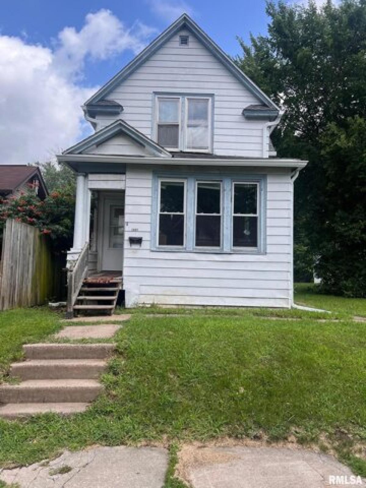 Picture of Home For Sale in Rock Island, Illinois, United States