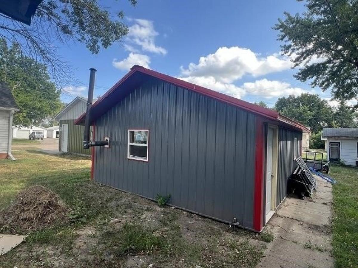 Picture of Home For Sale in Oneill, Nebraska, United States