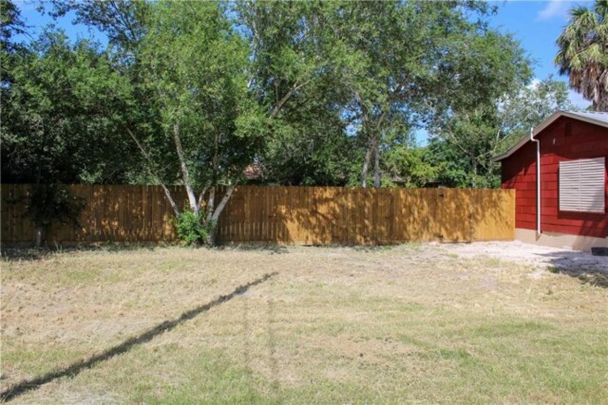 Picture of Home For Sale in Skidmore, Texas, United States