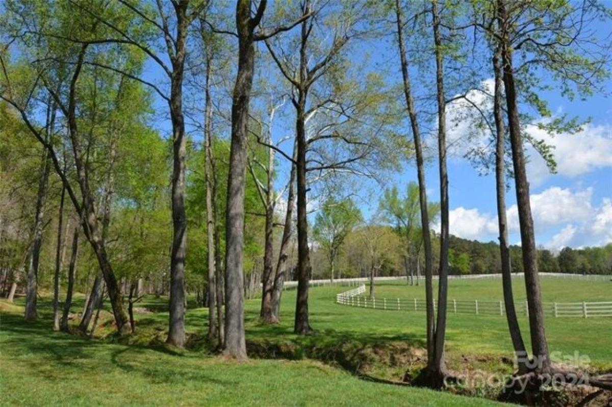 Picture of Residential Land For Sale in Mint Hill, North Carolina, United States