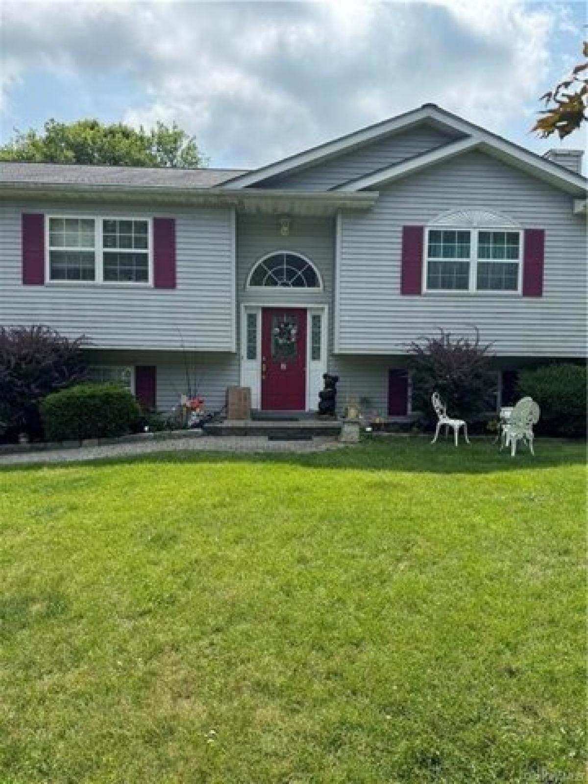 Picture of Home For Sale in Harriman, New York, United States