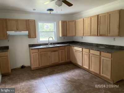 Home For Sale in Felton, Delaware