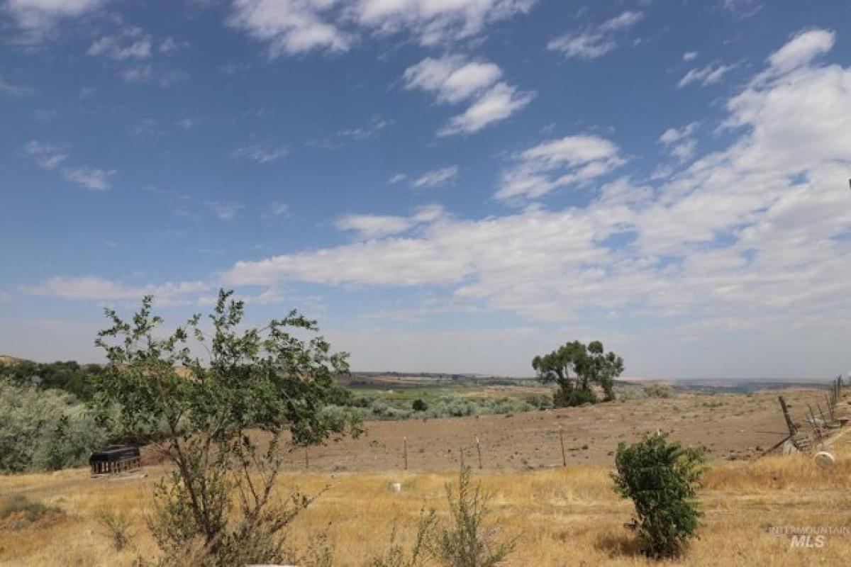 Picture of Home For Sale in Buhl, Idaho, United States