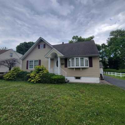 Home For Sale in Hawthorne, New Jersey