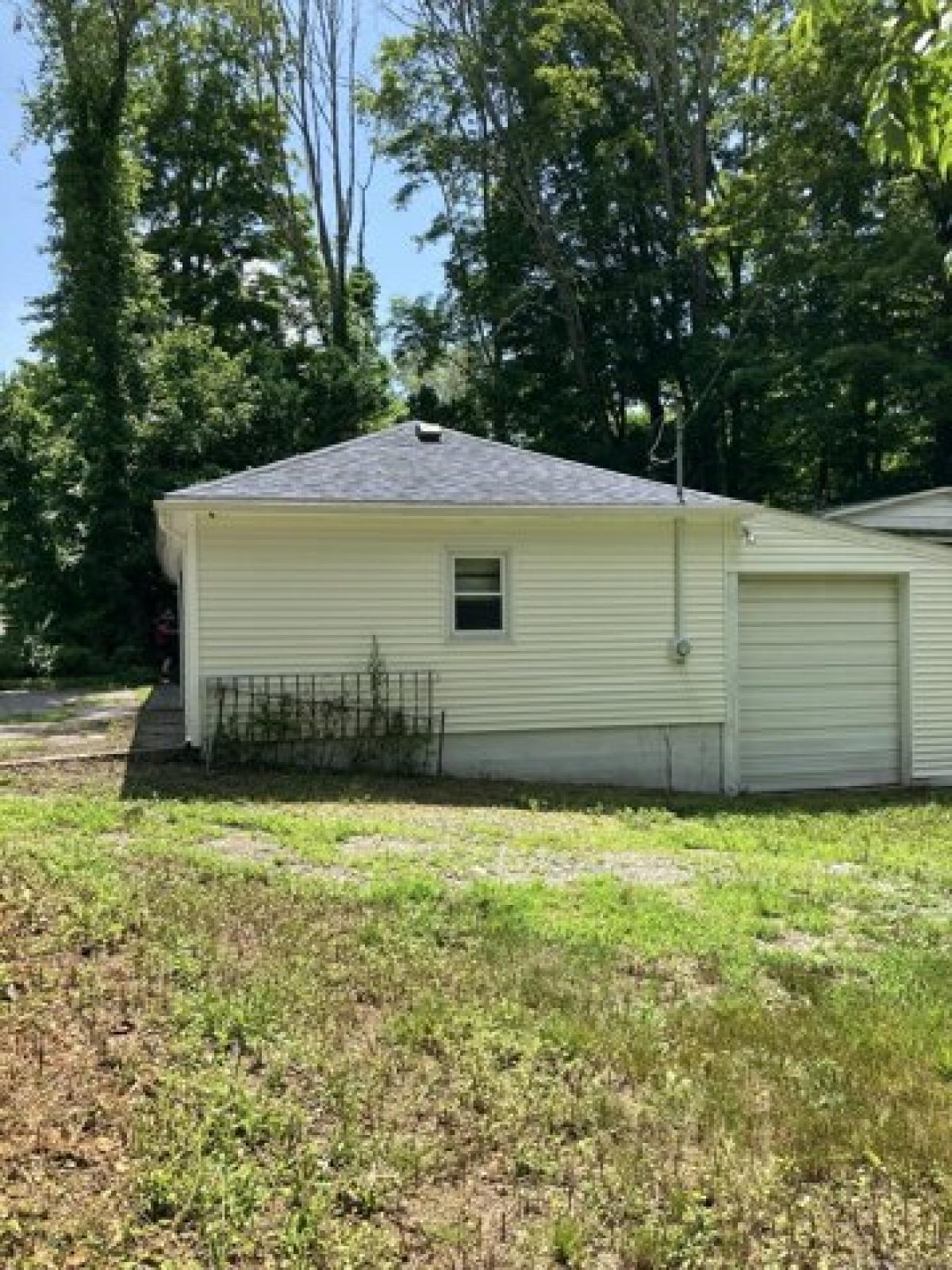 Picture of Residential Land For Sale in Ledyard, Connecticut, United States