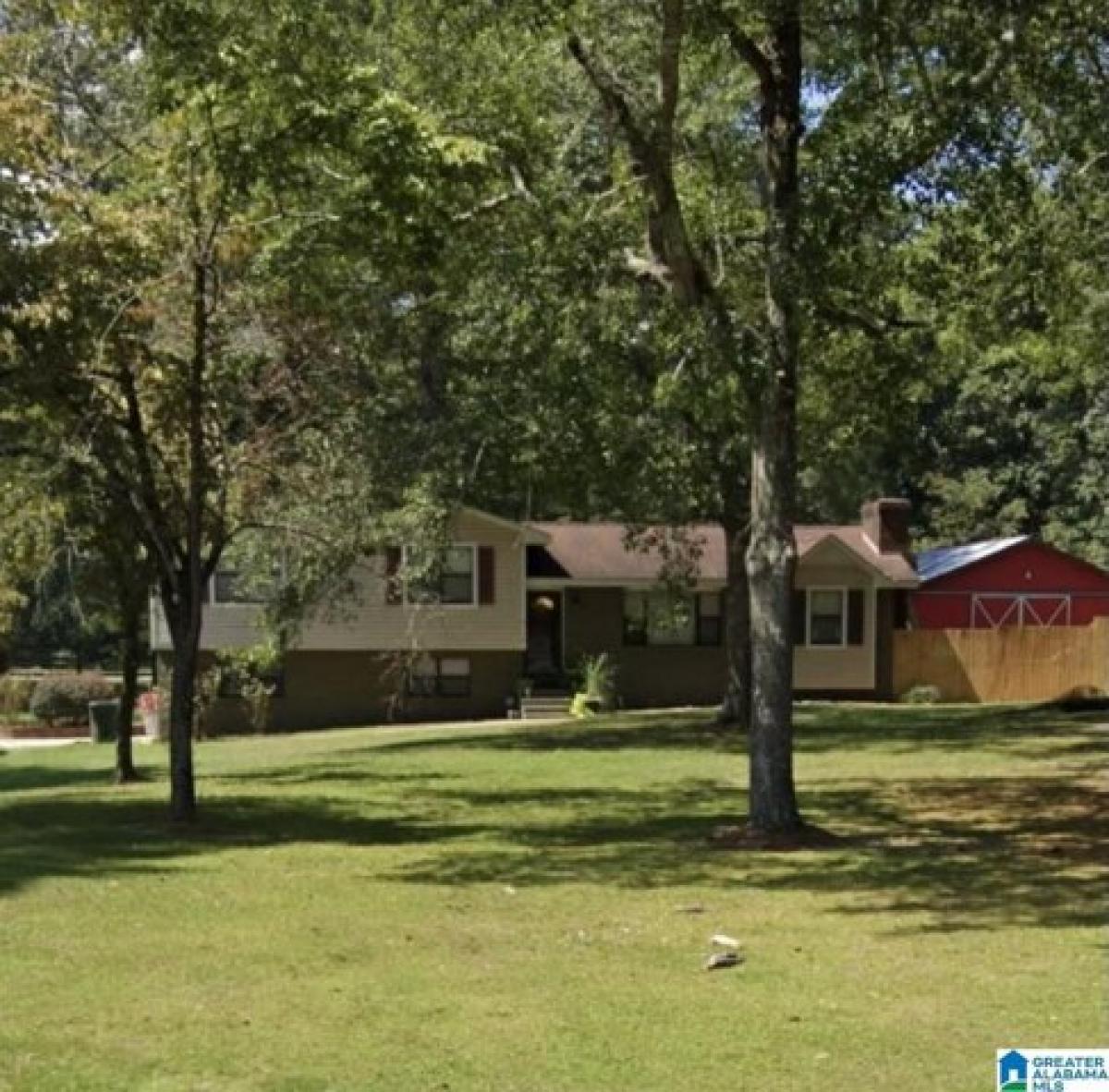 Picture of Home For Sale in Clanton, Alabama, United States