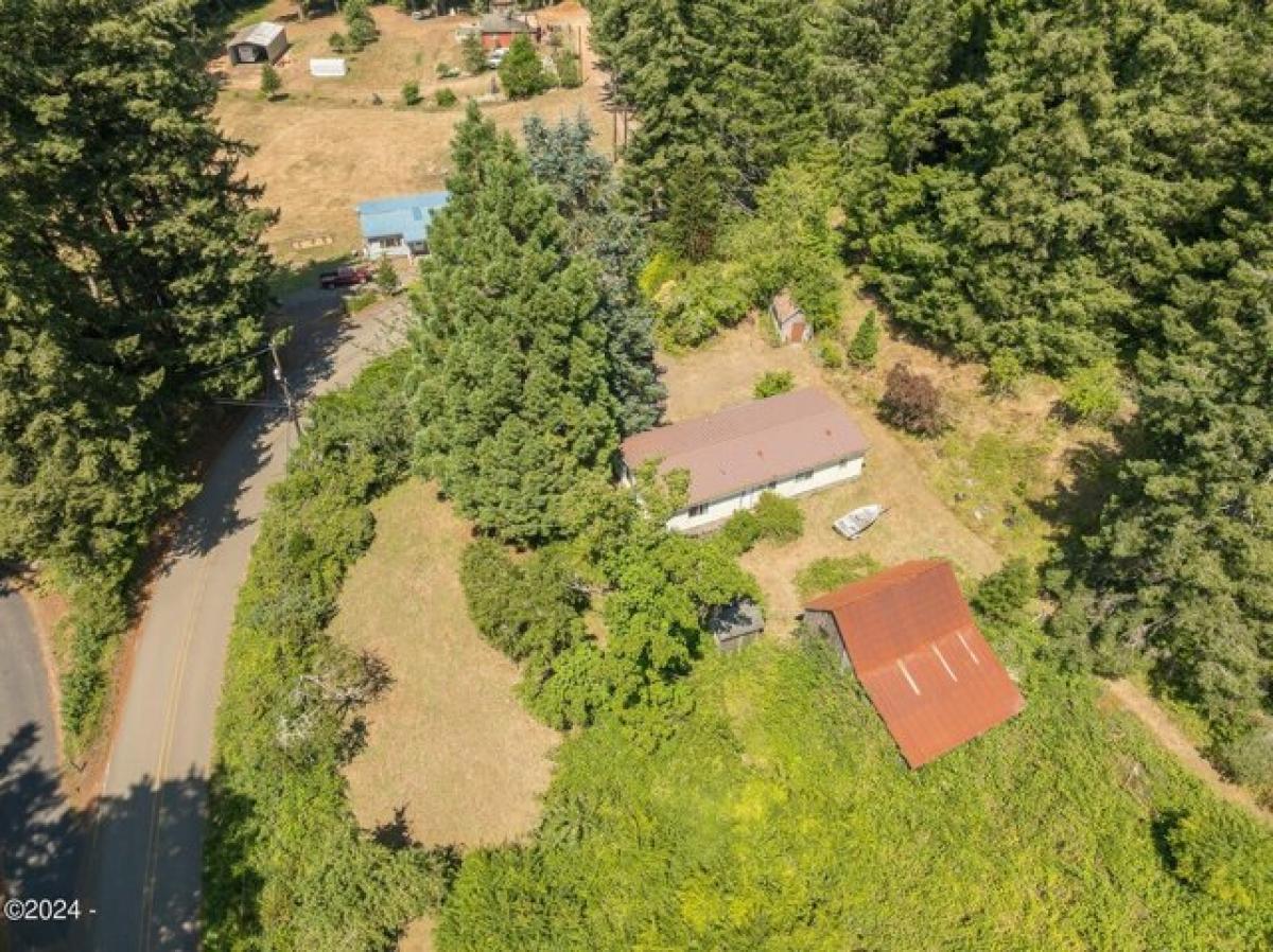 Picture of Home For Sale in Toledo, Oregon, United States