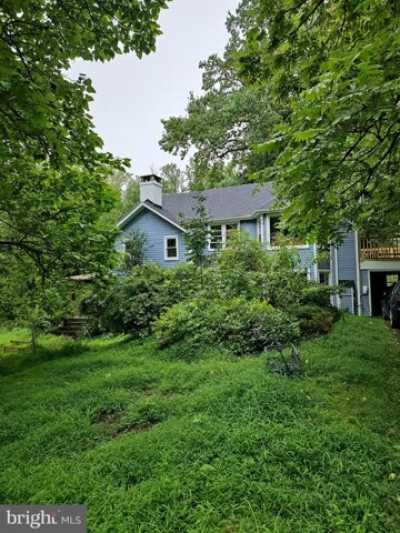 Home For Sale in Upper Black Eddy, Pennsylvania