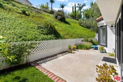 Home For Sale in Calabasas, California