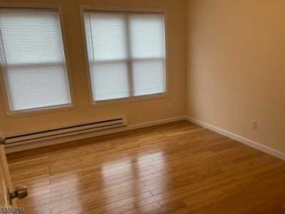 Apartment For Rent in Irvington, New Jersey