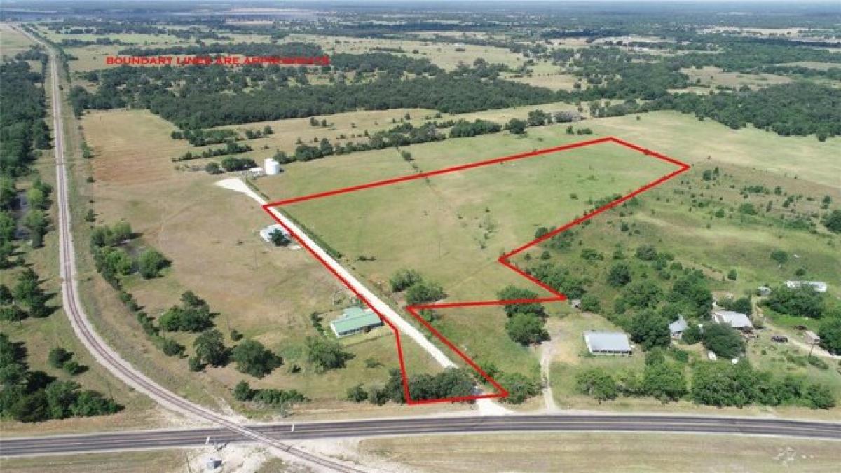 Picture of Residential Land For Sale in Iola, Texas, United States