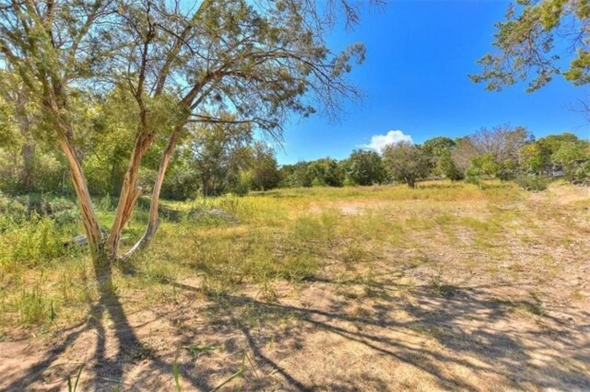 Picture of Residential Land For Sale in Liberty Hill, Texas, United States