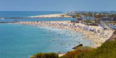 Home For Rent in Corona del Mar, California