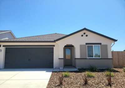 Home For Sale in Riverbank, California