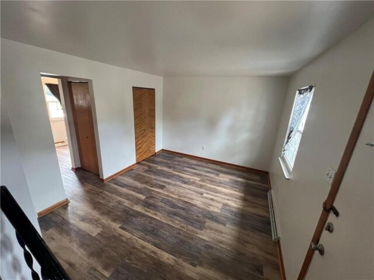 Picture of Home For Rent in New Brighton, Pennsylvania, United States