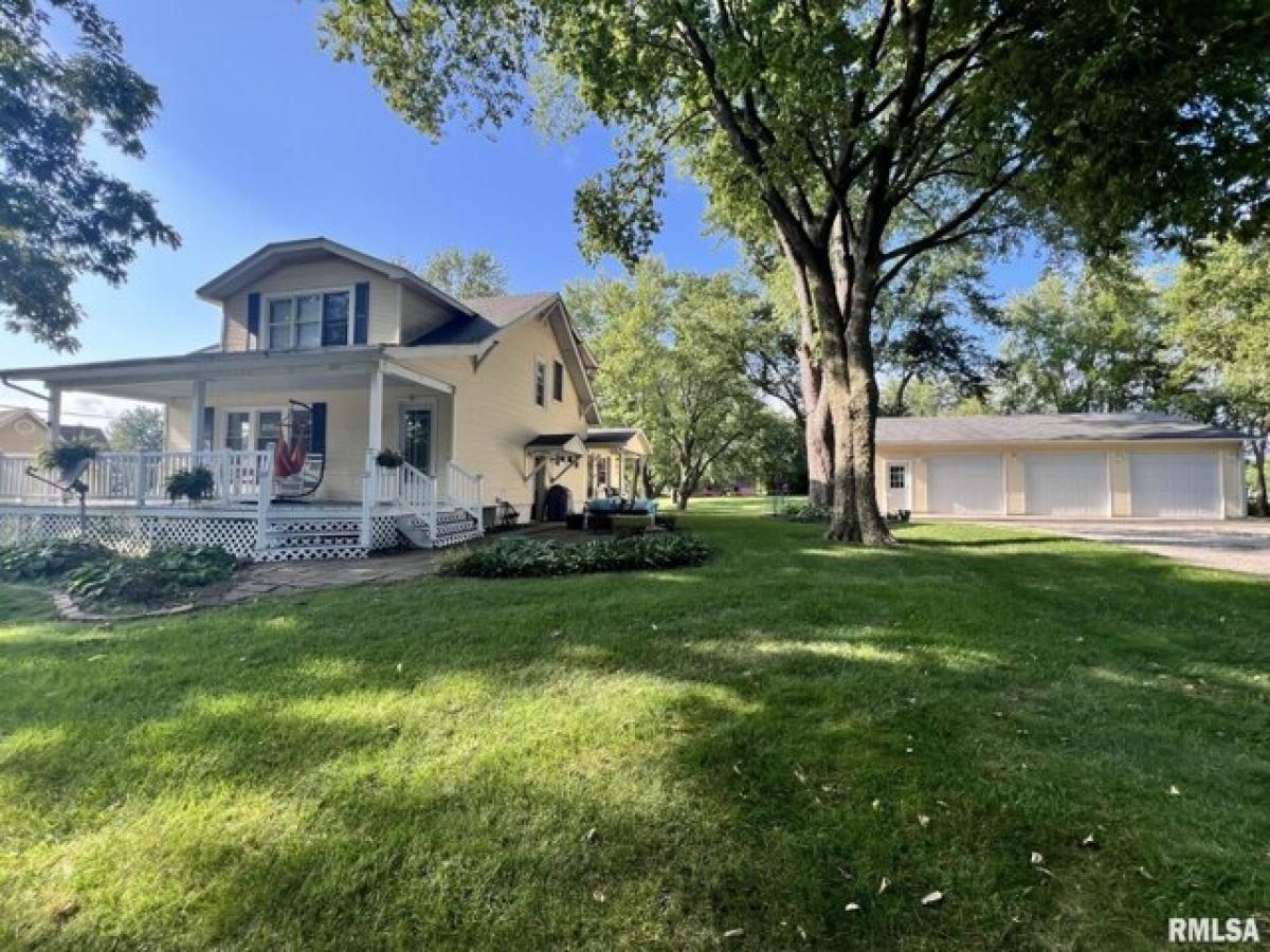 Picture of Home For Sale in Sherman, Illinois, United States