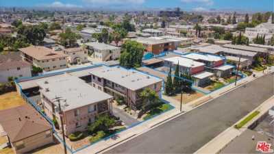 Home For Sale in Inglewood, California