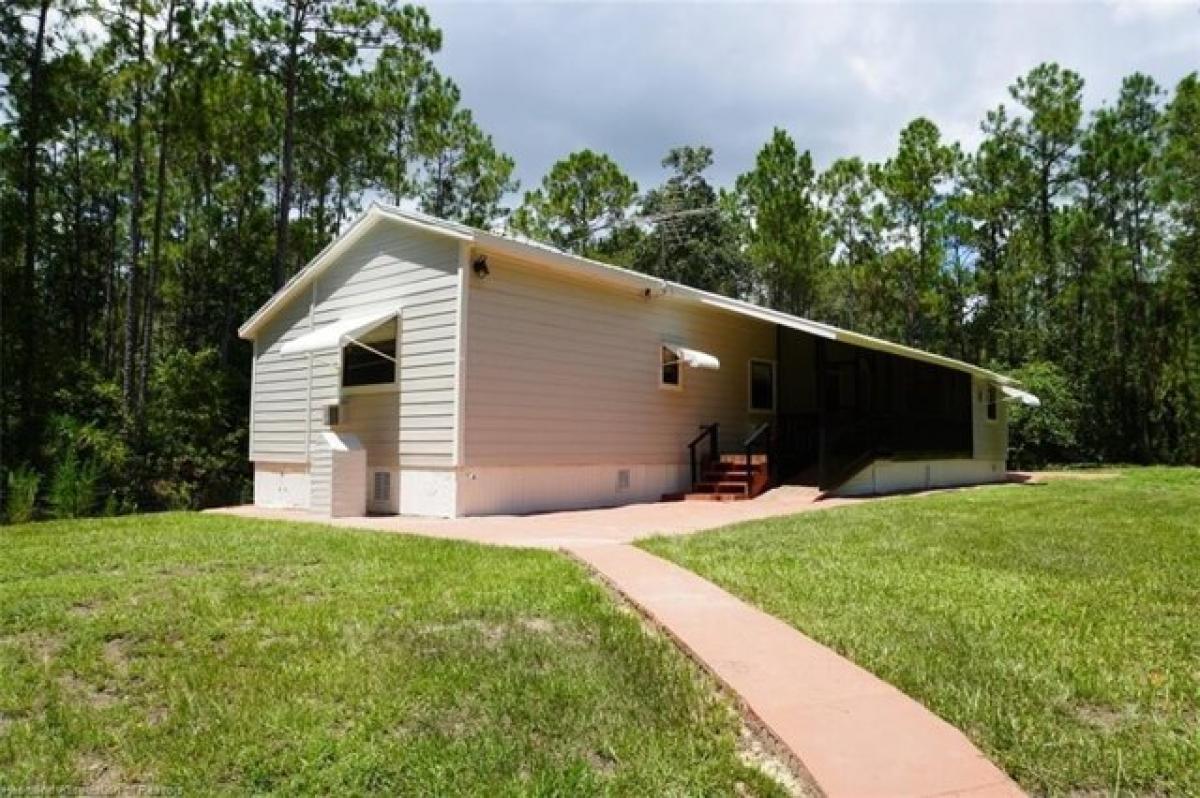 Picture of Home For Sale in Avon Park, Florida, United States