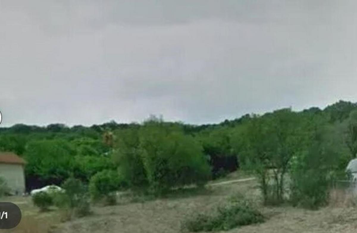 Picture of Residential Land For Sale in Jonestown, Texas, United States