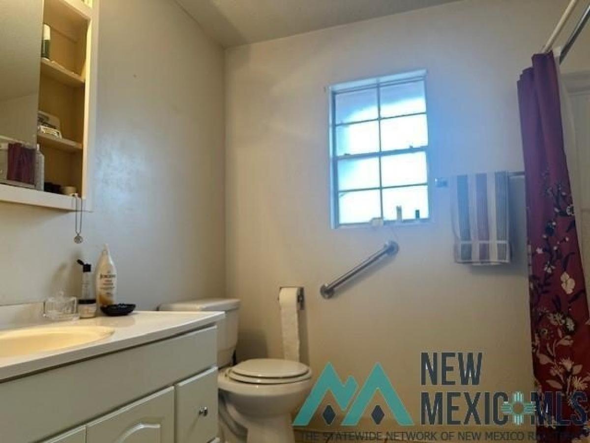 Picture of Home For Sale in Carlsbad, New Mexico, United States