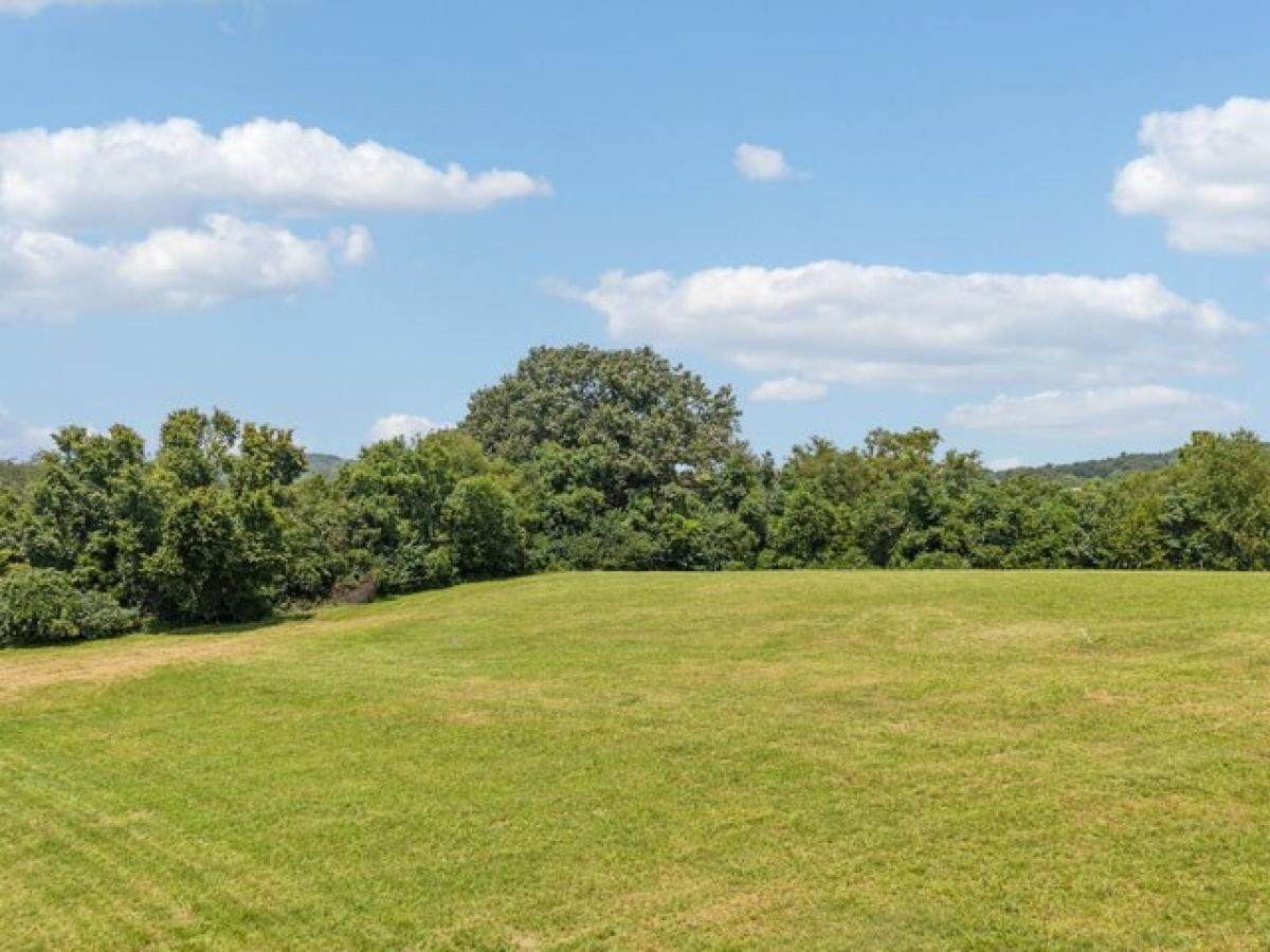 Picture of Residential Land For Sale in Lebanon, Tennessee, United States