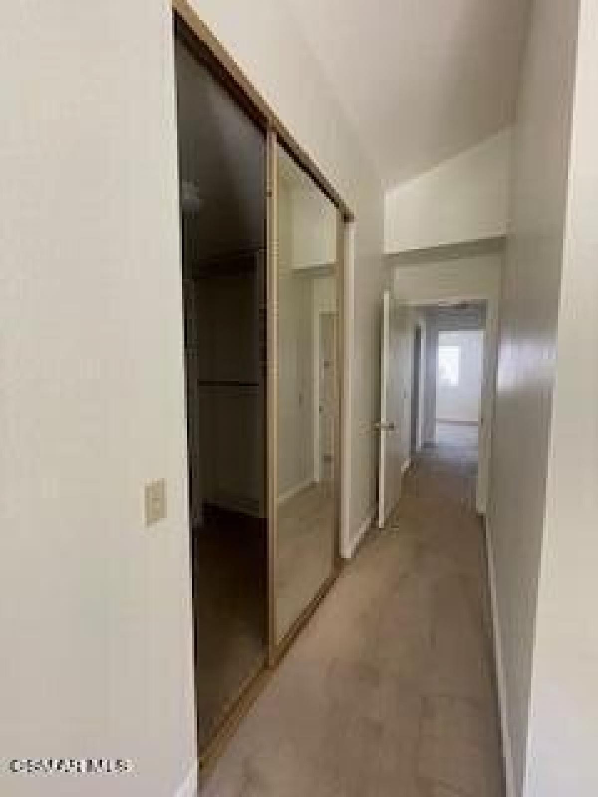 Picture of Home For Rent in Oak Park, California, United States