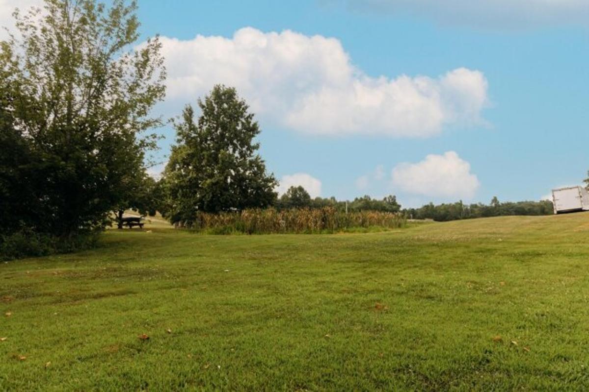 Picture of Home For Sale in Frenchburg, Kentucky, United States