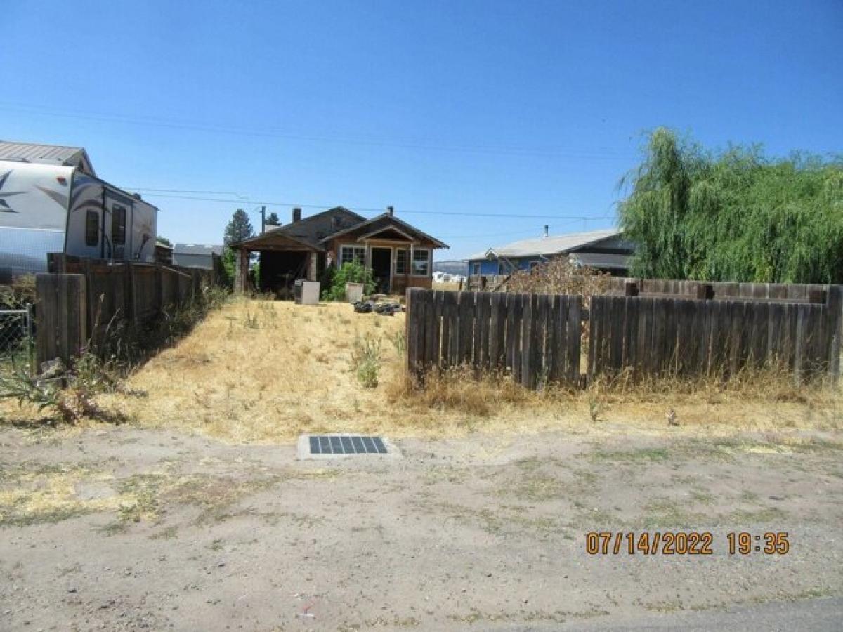 Picture of Home For Sale in Dorris, California, United States