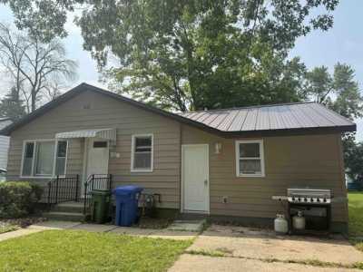 Home For Sale in Charles City, Iowa