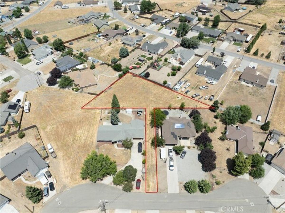 Picture of Residential Land For Sale in Tehachapi, California, United States