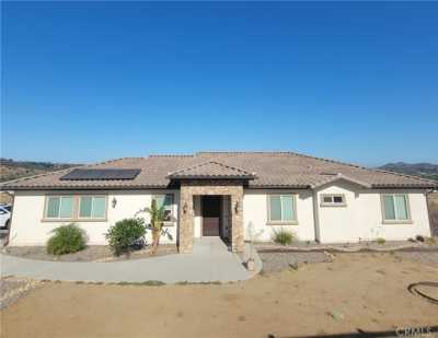 Home For Sale in Valley Center, California