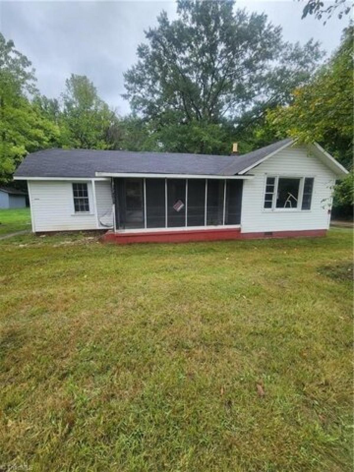 Picture of Home For Sale in Trinity, North Carolina, United States