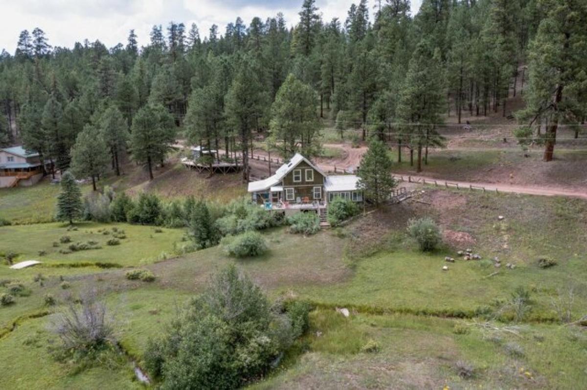 Picture of Home For Sale in Cuba, New Mexico, United States