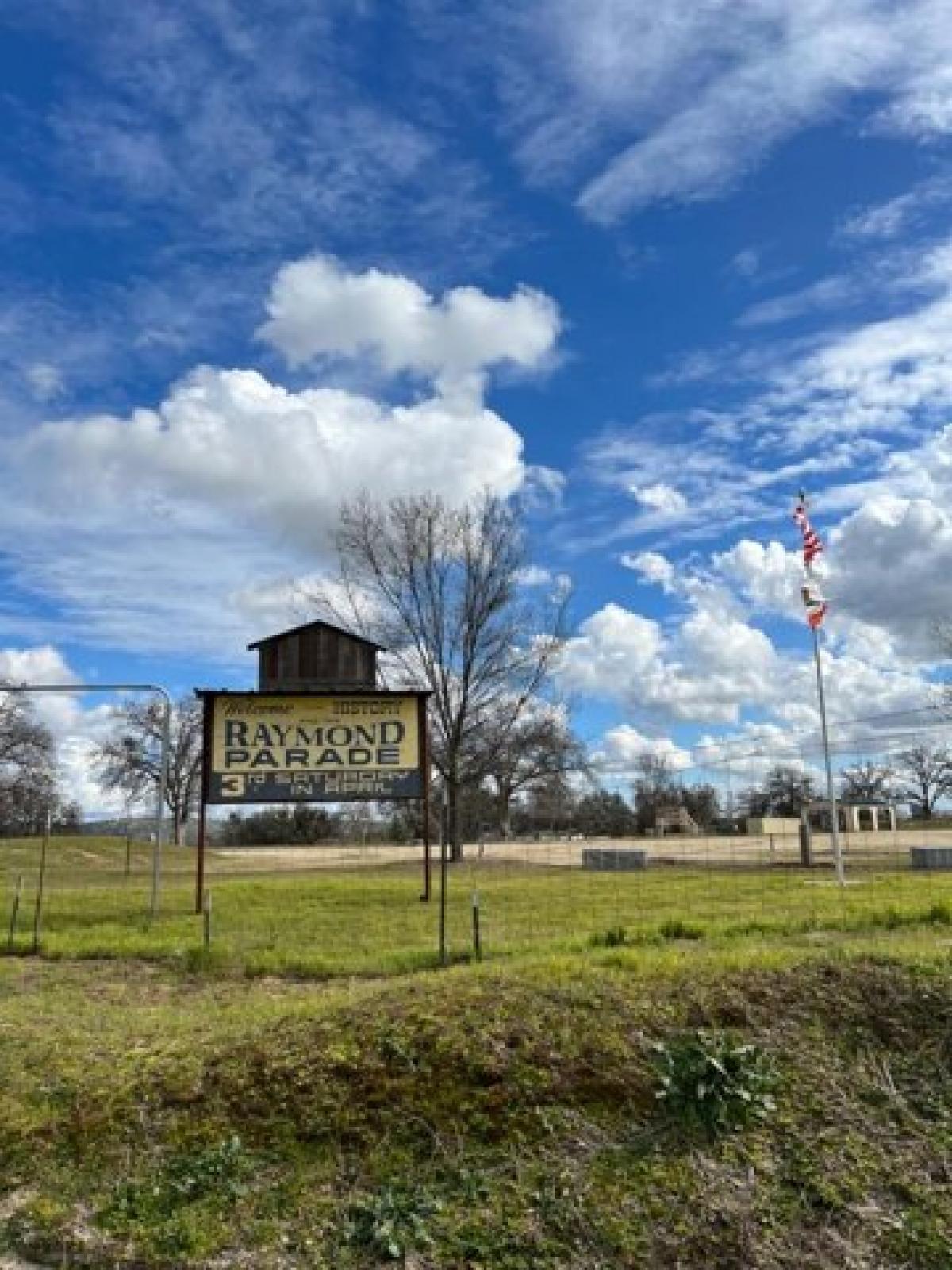 Picture of Residential Land For Sale in Raymond, California, United States