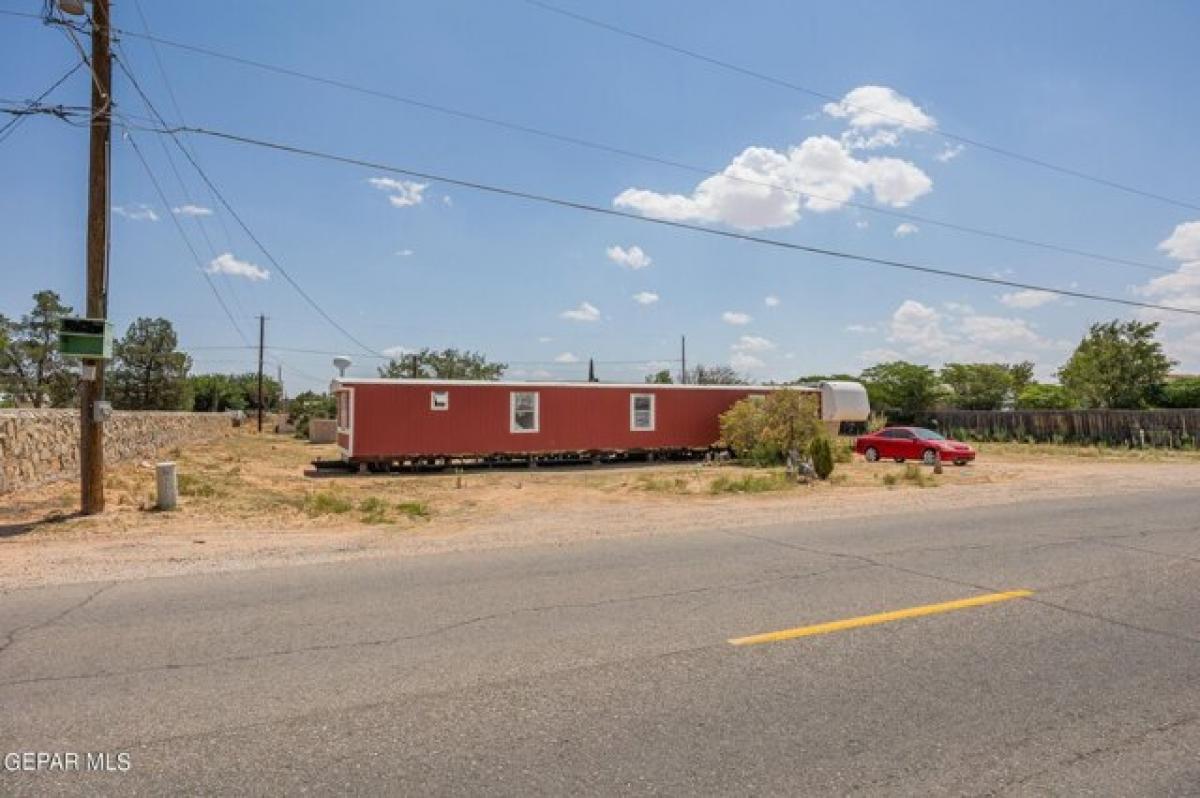 Picture of Residential Land For Sale in El Paso, Texas, United States