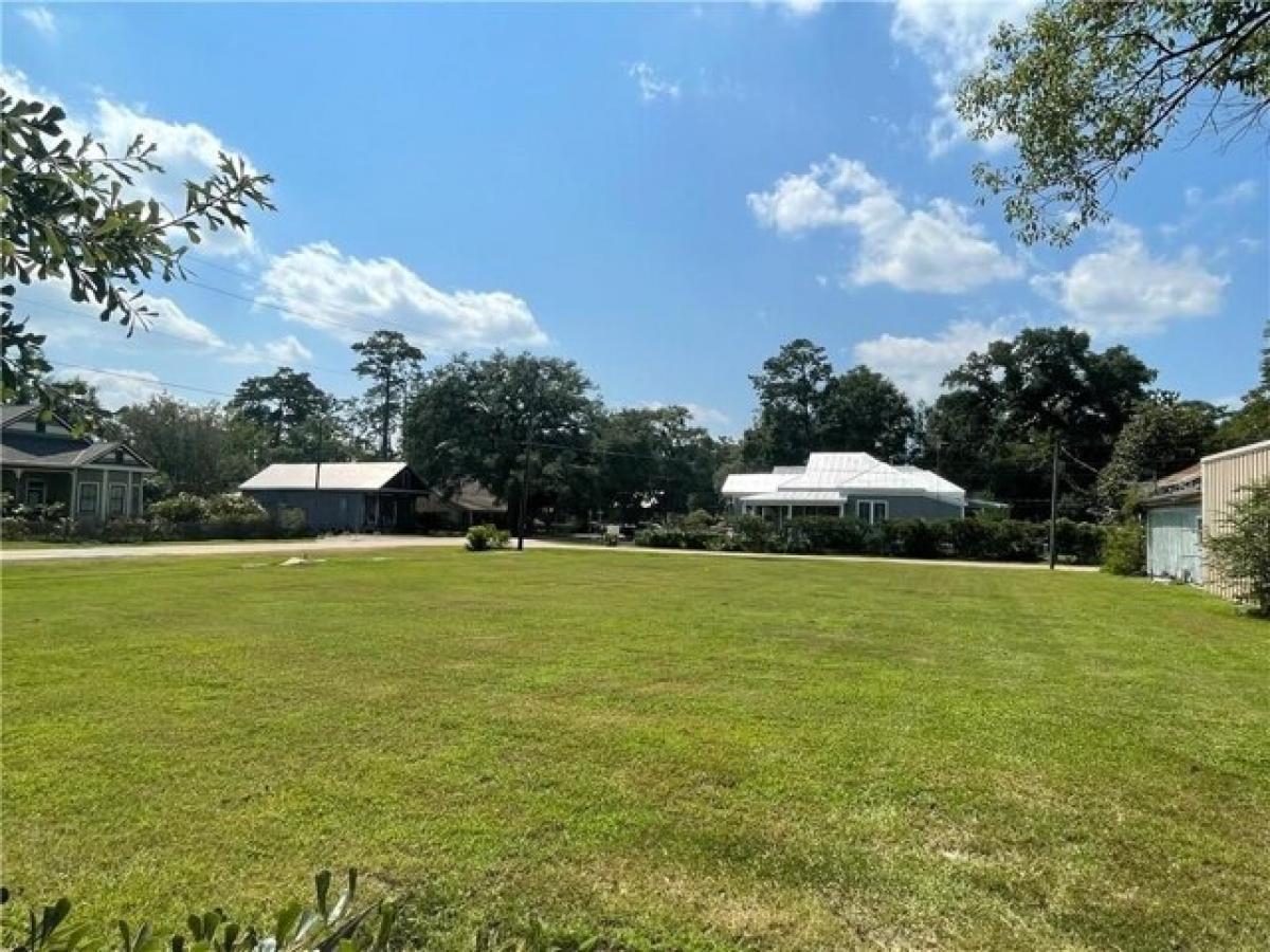 Picture of Residential Land For Sale in Covington, Louisiana, United States