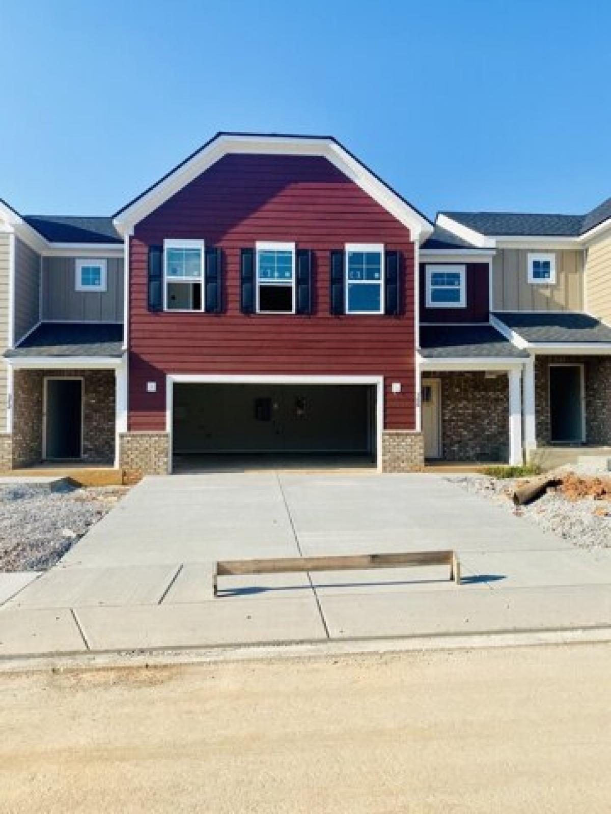 Picture of Home For Sale in Pleasant View, Tennessee, United States