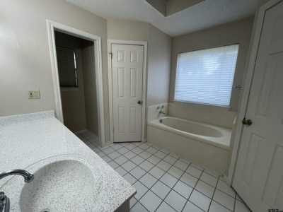 Home For Rent in Flint, Texas