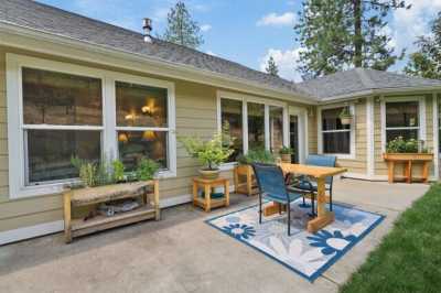 Home For Sale in Nine Mile Falls, Washington