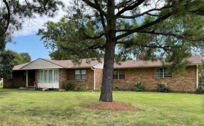 Home For Sale in Skiatook, Oklahoma