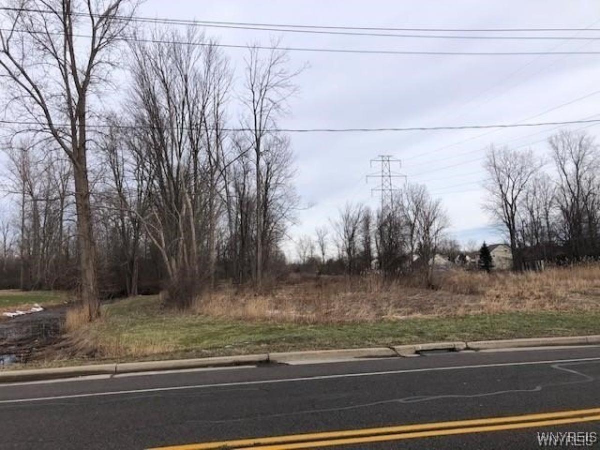 Picture of Residential Land For Sale in Getzville, New York, United States