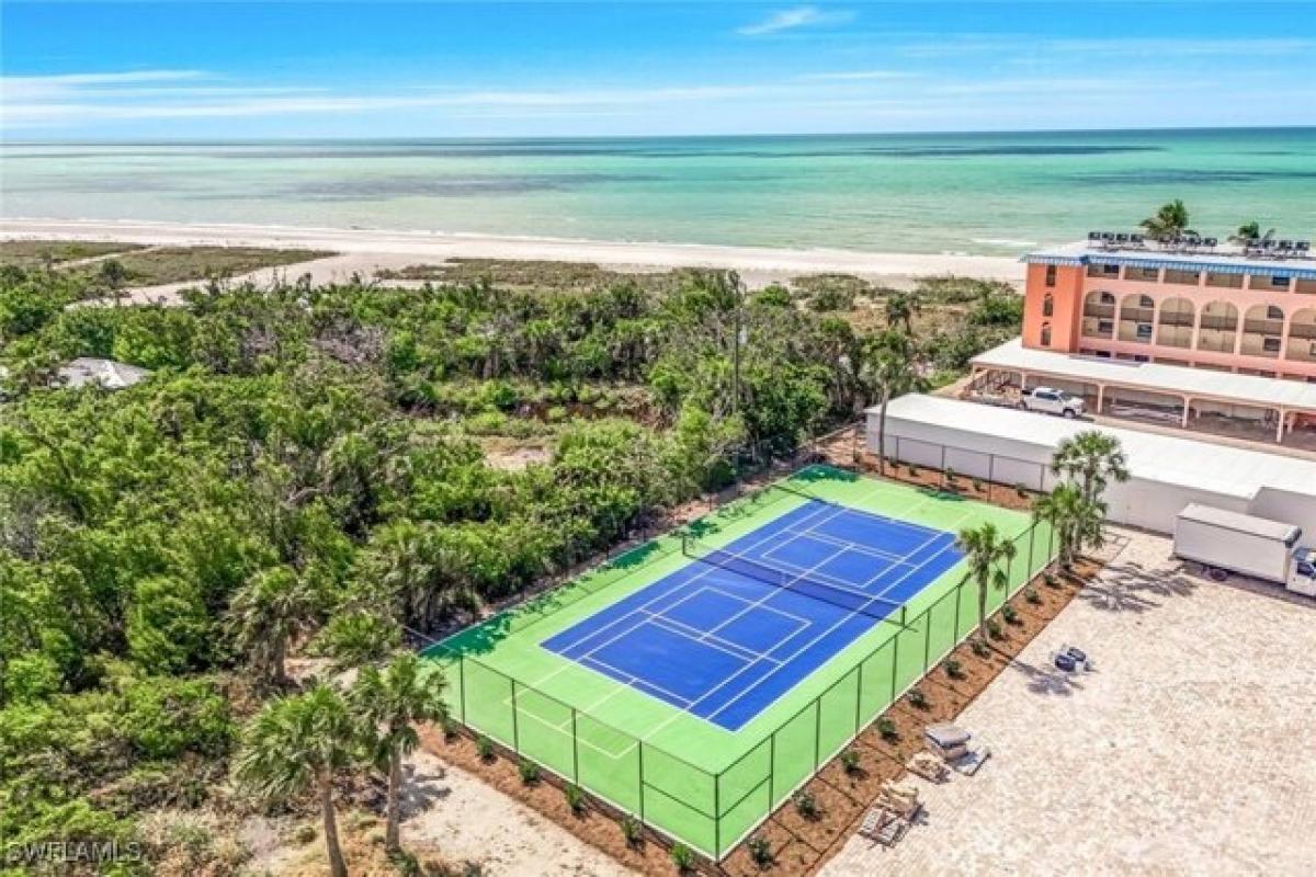 Picture of Home For Sale in Sanibel, Florida, United States