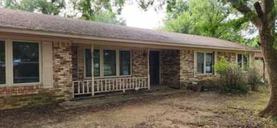 Home For Sale in Colbert, Oklahoma