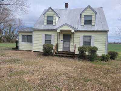 Home For Sale in Reedville, Virginia