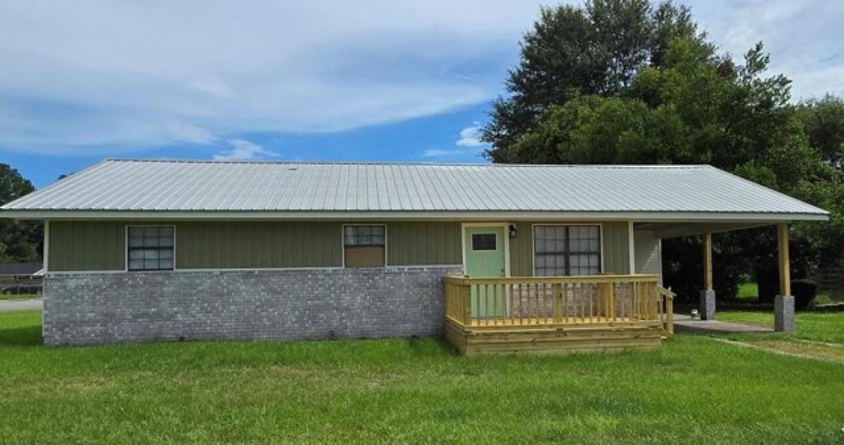 Picture of Home For Sale in Nashville, Georgia, United States