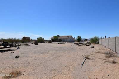 Home For Sale in Wittmann, Arizona