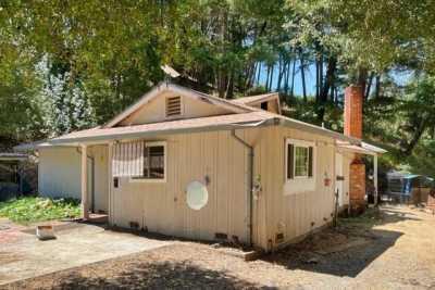 Home For Sale in Piercy, California