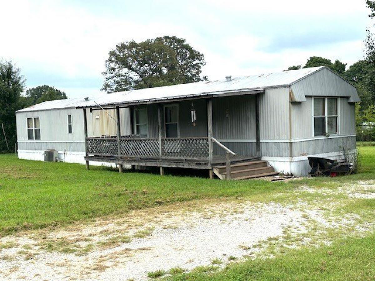 Picture of Home For Sale in Hillsboro, Tennessee, United States