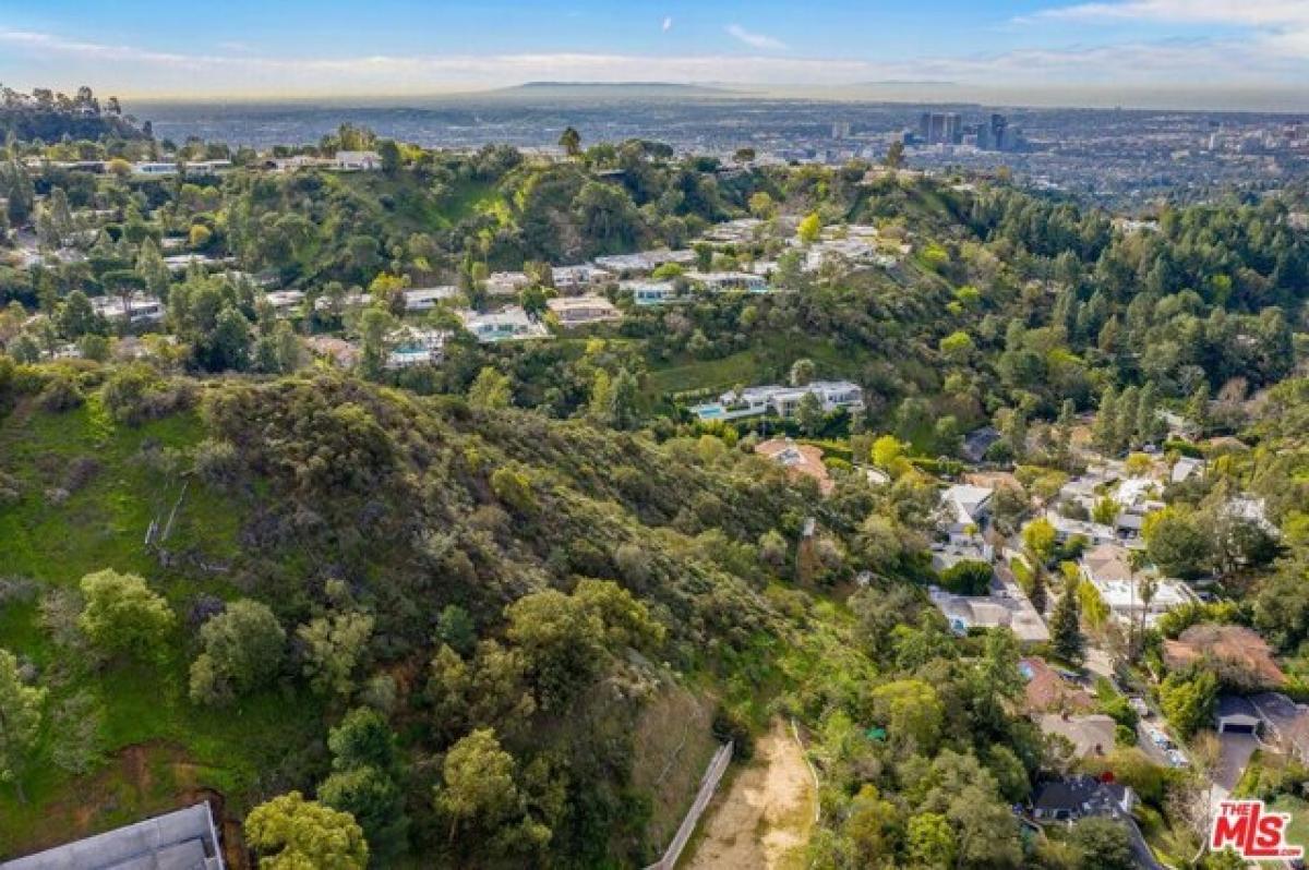 Picture of Residential Land For Sale in Beverly Hills, California, United States