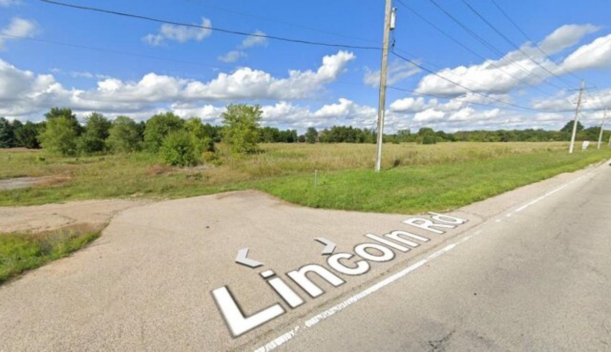 Picture of Residential Land For Sale in Lakemoor, Illinois, United States